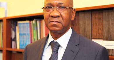 L’ex premier ministre Hadjibou SOUMARE placé sous contrôle judiciaire