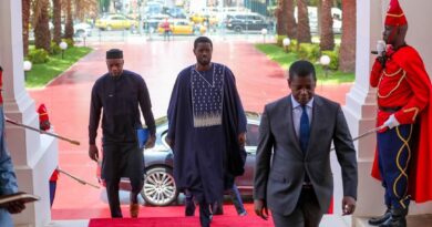 Visite de Courtoisie au Palais de la République : Bassirou Diomaye Faye et Ousmane Sonko reçus par le Président Macky Sall